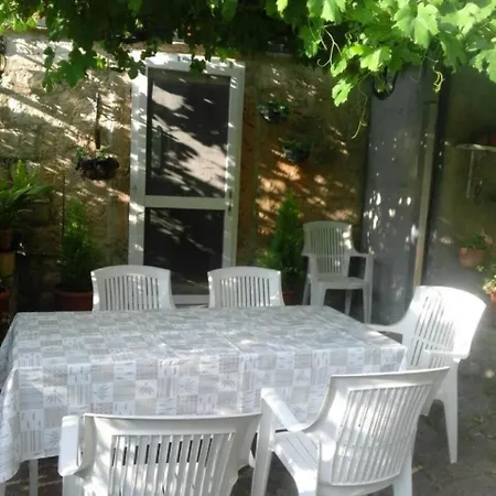Holiday B&d - One Bedroom Holiday With Terrace Apartment